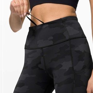 Black camo fast and free leggings 23’